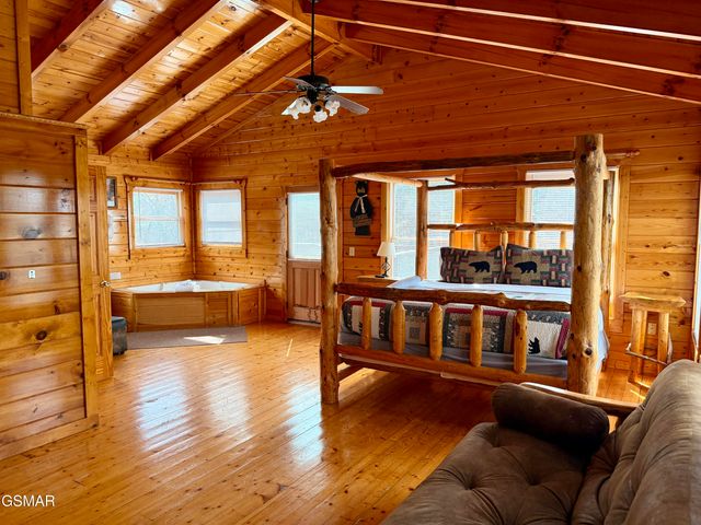 1724 Azalea Circle, Sevierville, TN 37876