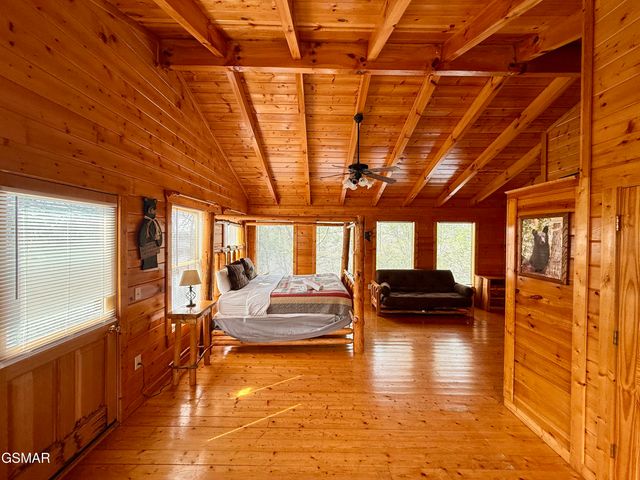 1724 Azalea Circle, Sevierville, TN 37876