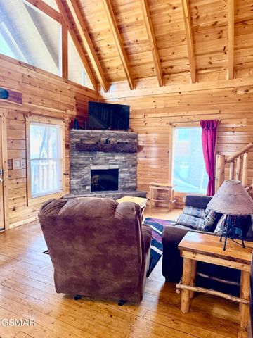 1724 Azalea Circle, Sevierville, TN 37876