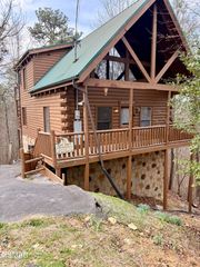 1724 Azalea Circle, Sevierville, TN 37876