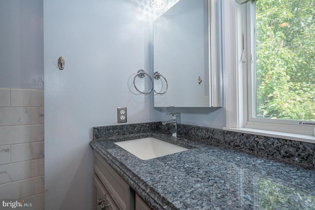 353 S OLD MIDDLETOWN RD, Media, PA 19063