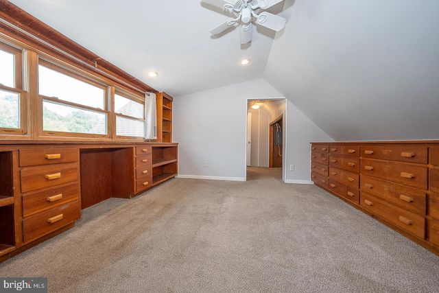 353 S OLD MIDDLETOWN RD, Media, PA 19063