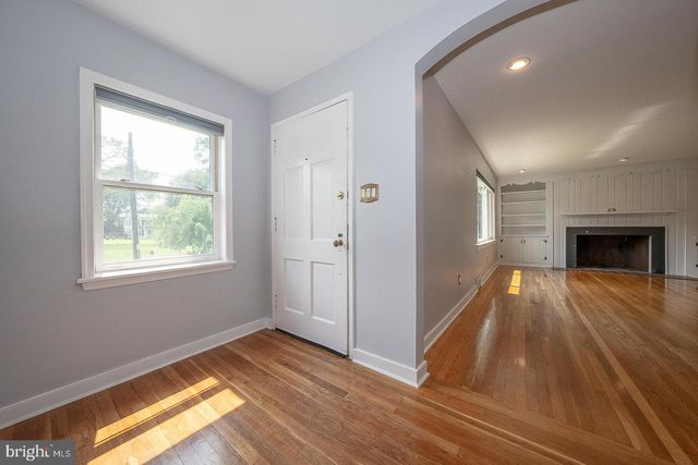 353 S OLD MIDDLETOWN RD, Media, PA 19063