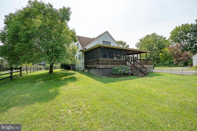 353 S OLD MIDDLETOWN RD, Media, PA 19063