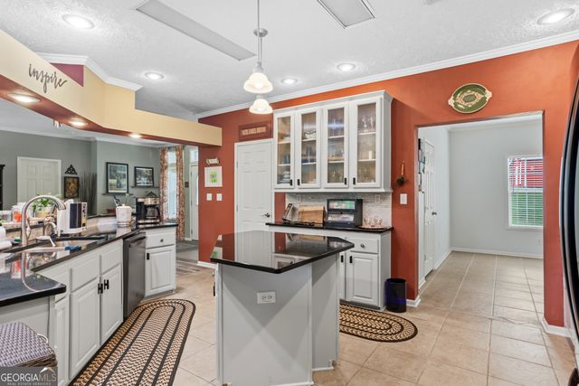 113 Edgewater Drive, Eatonton, GA 31024