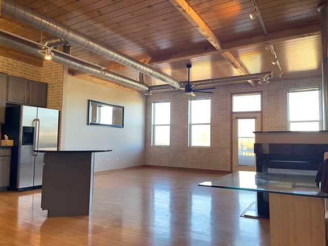 1675 Town Center Street 1675, Aurora, IL 60504