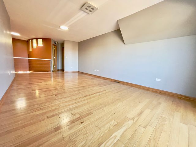 1675 Town Center Street 1675, Aurora, IL 60504