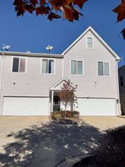 1675 Town Center Street 1675, Aurora, IL 60504