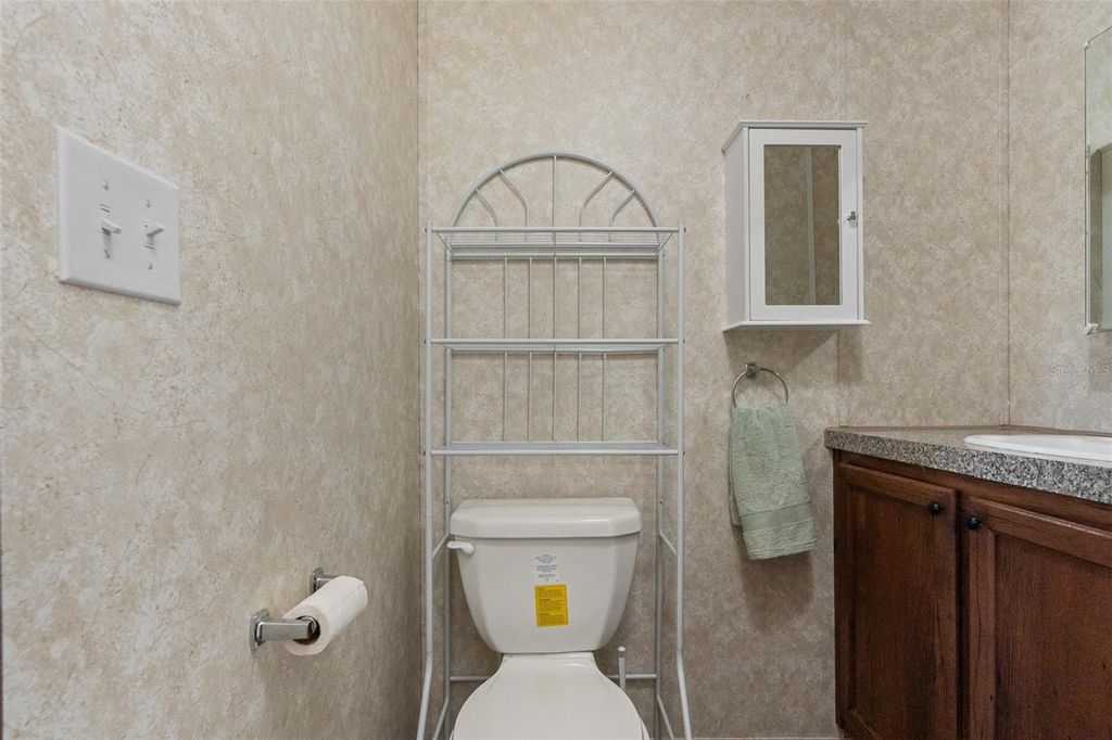 Image 19 of property listing at 15870 SW 3RD LANE, Ocala, FL 34481