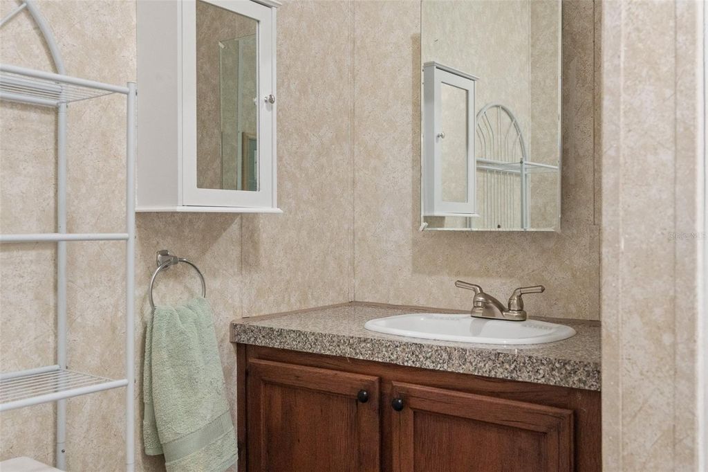 Image 28 of property listing at 15870 SW 3RD LANE, Ocala, FL 34481