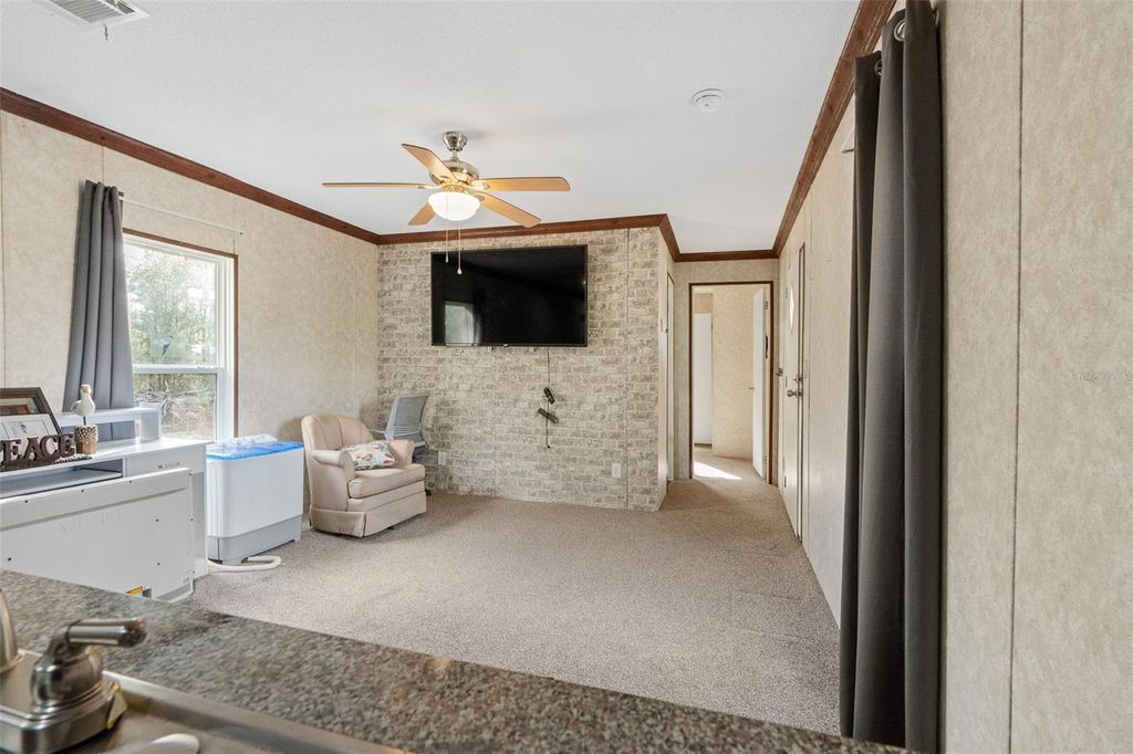 Image 30 of property listing at 15870 SW 3RD LANE, Ocala, FL 34481