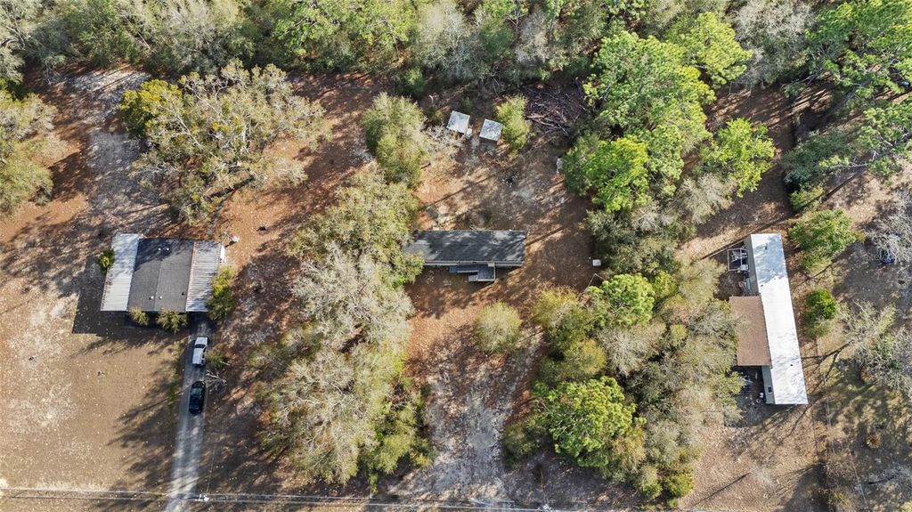 Image 5 of property listing at 15870 SW 3RD LANE, Ocala, FL 34481