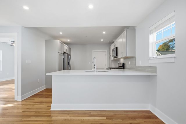 28 Saint Gregory St 2, Boston, MA 02124