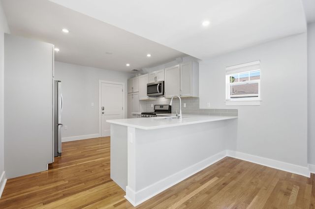 28 Saint Gregory St 2, Boston, MA 02124
