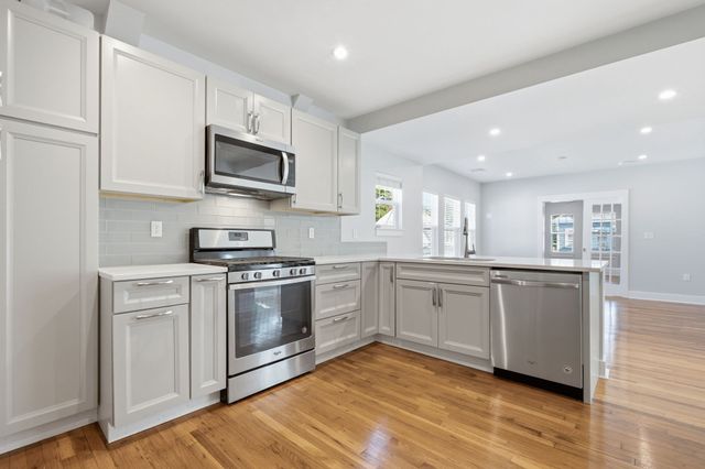 28 Saint Gregory St 2, Boston, MA 02124