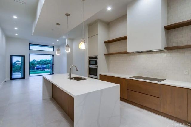 2522 CHALCEDONY ST, Pacific Beach (san Diego), CA 92109