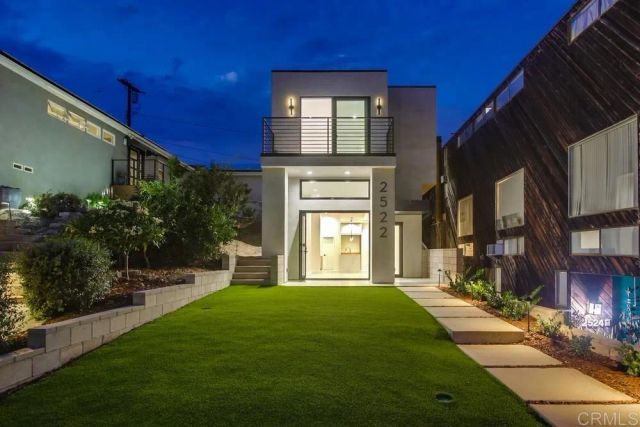 2522 CHALCEDONY ST, Pacific Beach (san Diego), CA 92109
