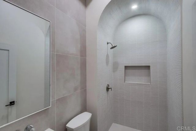 2522 CHALCEDONY ST, Pacific Beach (san Diego), CA 92109