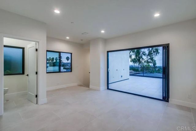 2522 CHALCEDONY ST, Pacific Beach (san Diego), CA 92109