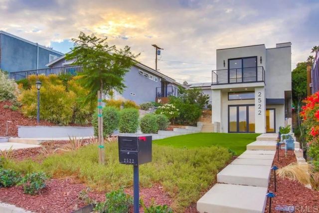 2522 CHALCEDONY ST, Pacific Beach (san Diego), CA 92109