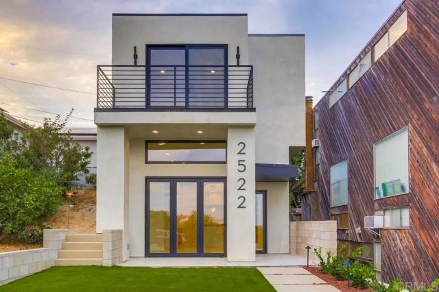 2522 CHALCEDONY ST, Pacific Beach (san Diego), CA 92109