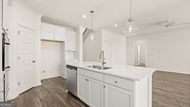 1601 LaceBark Elm Way, Lawrenceville, GA 30045