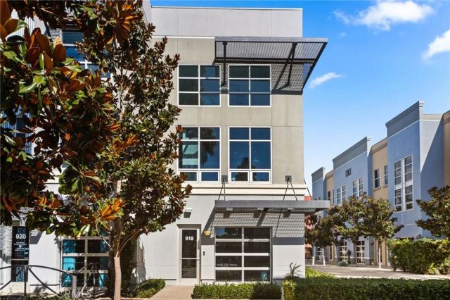 918 E Civic Center Drive, Santa Ana, CA 92701