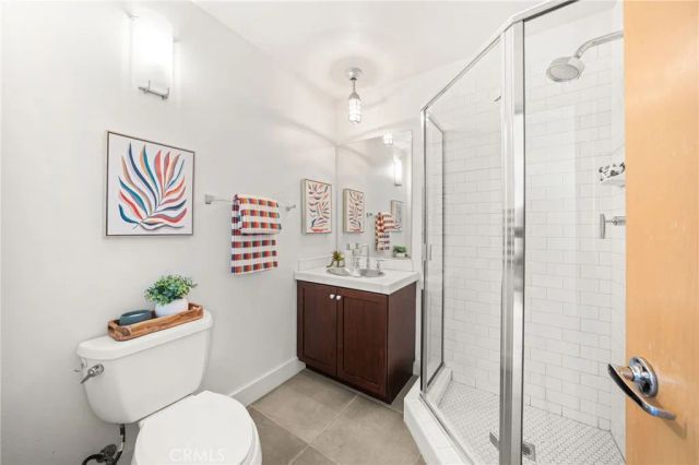 918 E Civic Center Drive, Santa Ana, CA 92701