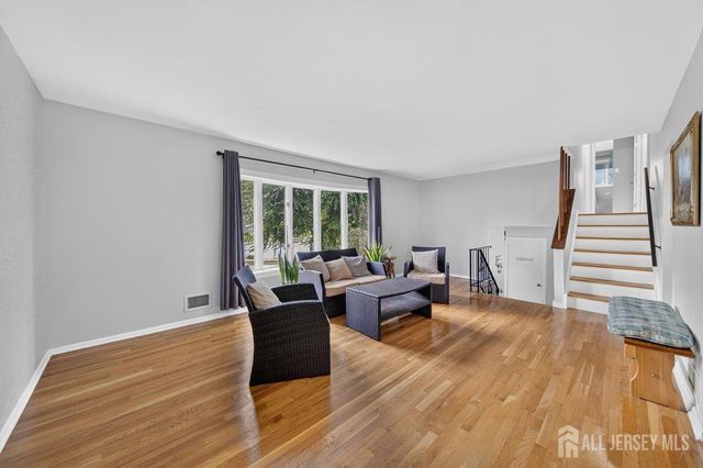 5 Ridge Road, South River, NJ 08872