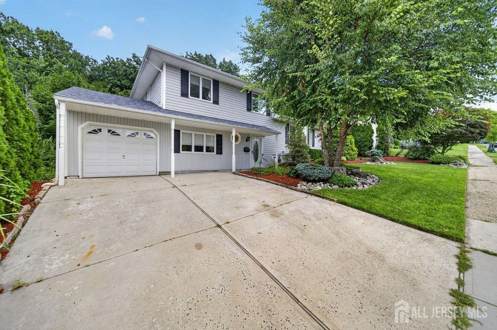 5 Ridge Road, South River, NJ 08872