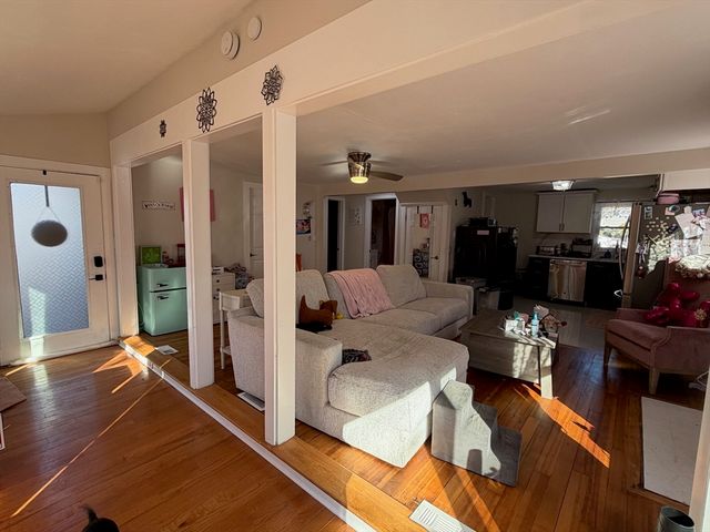 8 Wyman Avenue, Salem, MA 01970