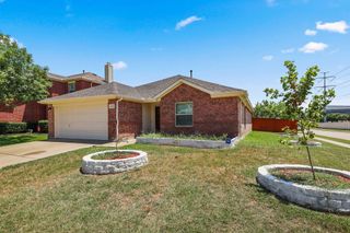 1075 Wood Stream Drive, Grand Prairie, TX 75052
