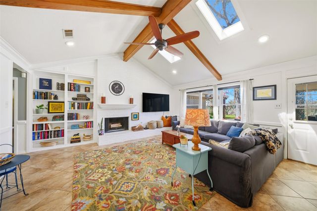 2705 Wood Cliff Court, College Station, TX 77845