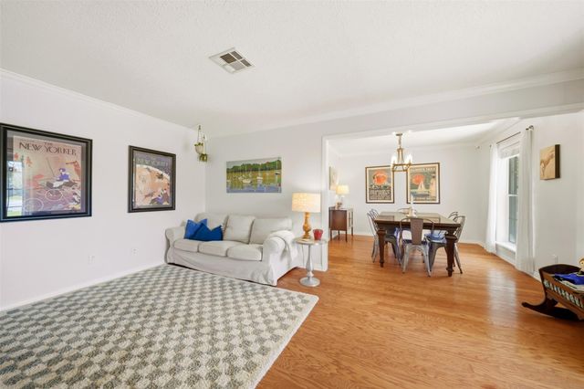 2705 Wood Cliff Court, College Station, TX 77845