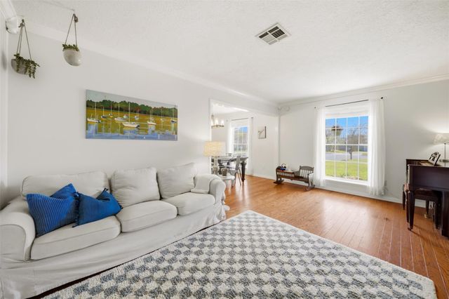 2705 Wood Cliff Court, College Station, TX 77845