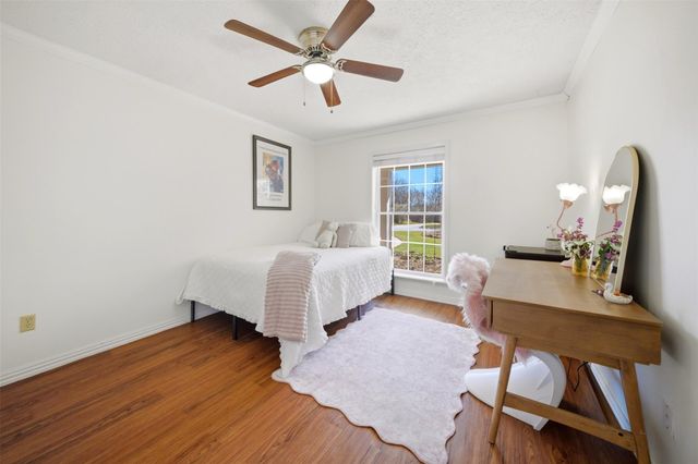 2705 Wood Cliff Court, College Station, TX 77845