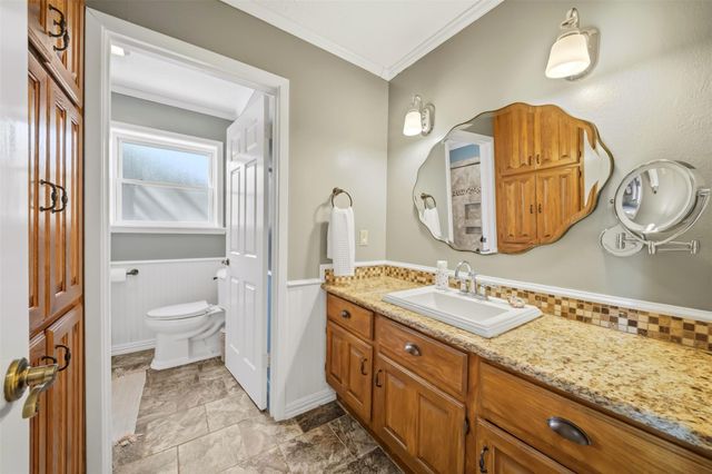 2705 Wood Cliff Court, College Station, TX 77845