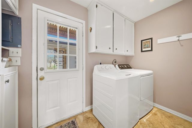 2705 Wood Cliff Court, College Station, TX 77845