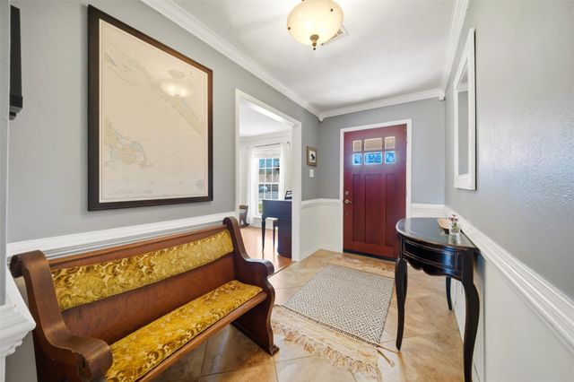 2705 Wood Cliff Court, College Station, TX 77845