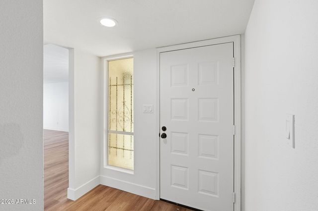 1924 E DUKE Drive, Tempe, AZ 85283