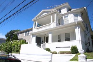 190 Pacific Street 2nd floor, Bridgeport, CT 06604