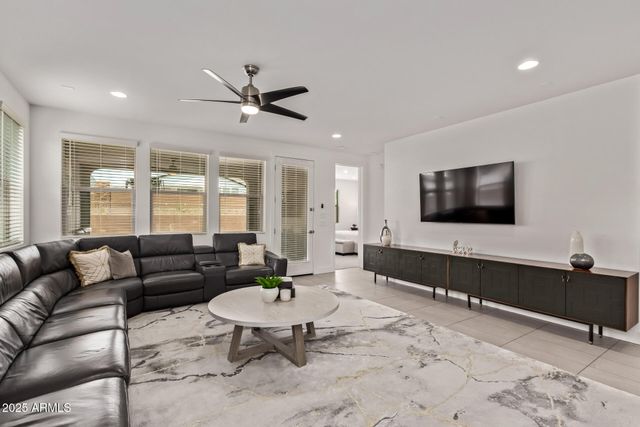 7380 W BENT TREE Drive, Peoria, AZ 85383
