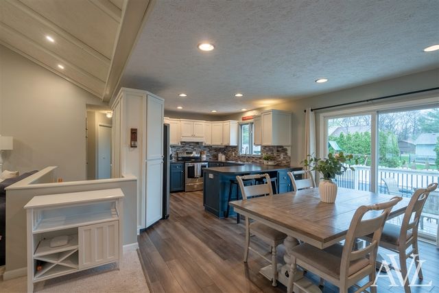 7378 Rolling Hills Drive, Hudsonville, MI 49426