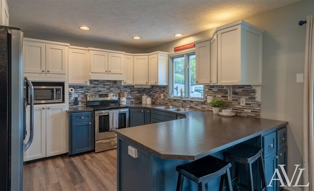7378 Rolling Hills Drive, Hudsonville, MI 49426