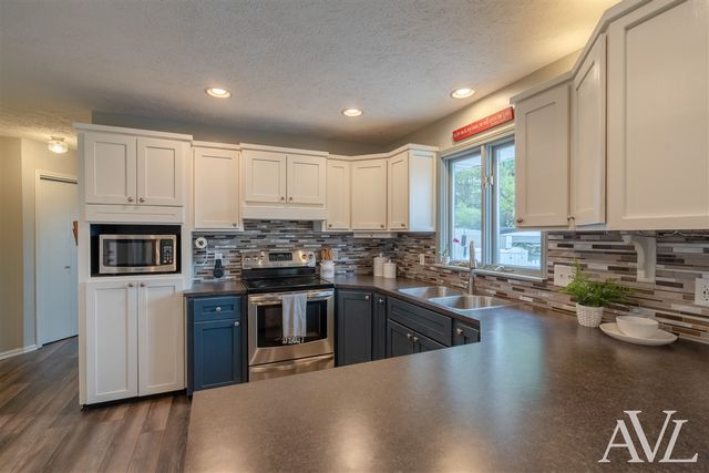 7378 Rolling Hills Drive, Hudsonville, MI 49426