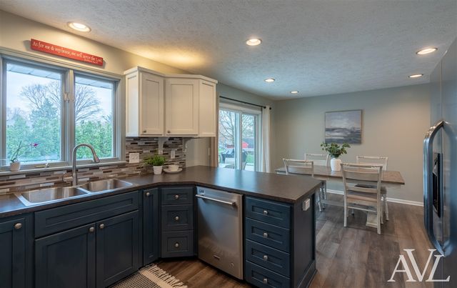 7378 Rolling Hills Drive, Hudsonville, MI 49426