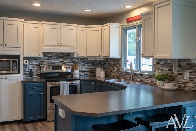 7378 Rolling Hills Drive, Hudsonville, MI 49426