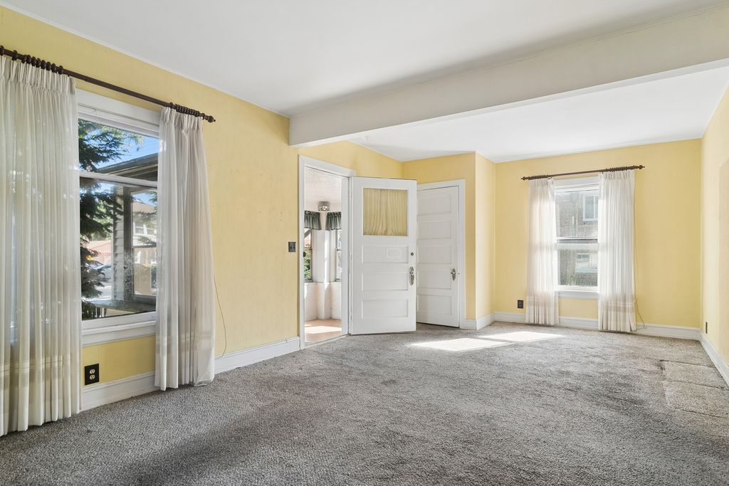 7220 N Hamilton Avenue, Chicago, IL 60645 — photo 5