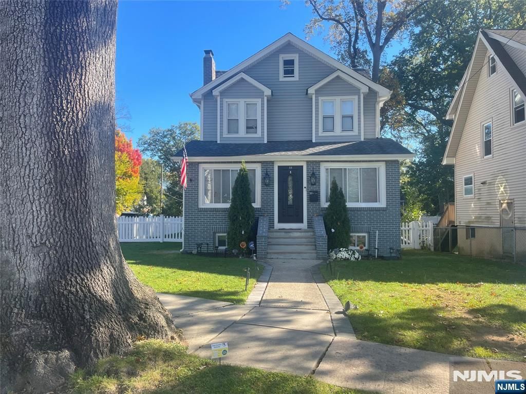 53 Oakland Street, Englewood, NJ 07631