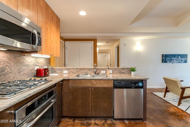 7137 E RANCHO VISTA Drive 3003, Scottsdale, AZ 85251